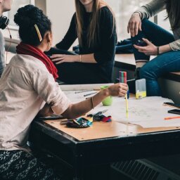 Cómo ayuda el Team Building al crecimiento de tu empresa